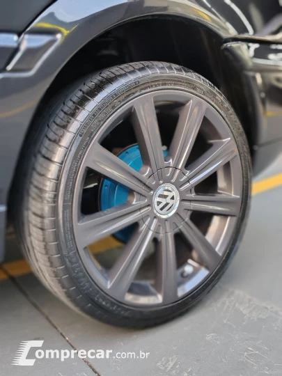 Golf GL 1.8/ 2.0i 4p