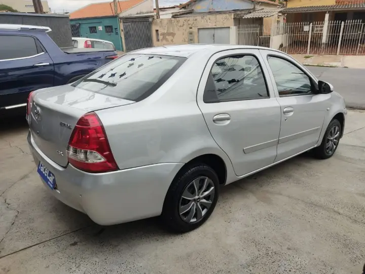 ETIOS X Sedan 1.5 Flex 16V 4p Mec.