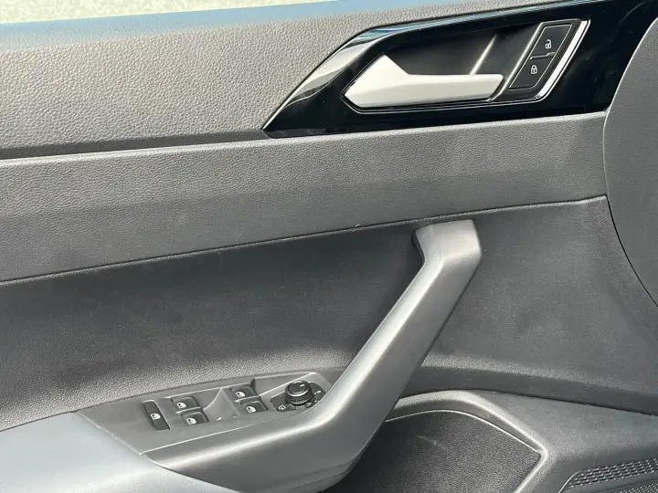 NIVUS 1.0 200 TSI Highline