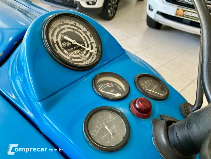 8 N Modelo sem Versão