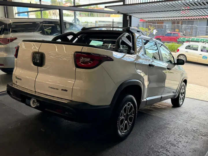 TORO 1.8 16V EVO Freedom AT6