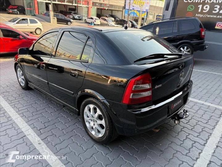 ASTRA 2.0 MPFI Advantage 8V