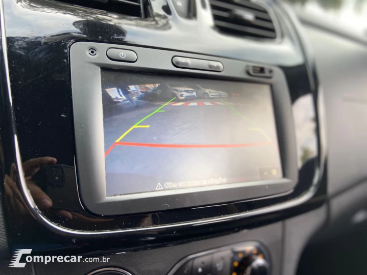 SANDERO 1.6 16V SCE Stepway Iconic