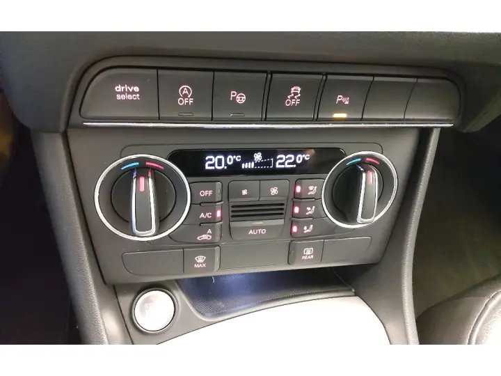 Q3 Q3 1.4 TFSI/TFSI FLEX S-TRONIC 5P