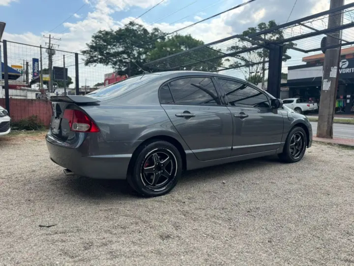 Civic 1.8 16V 4P FLEX LXS AUTOMÁTICO