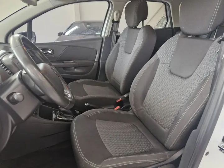 Captur 1.6 16V 4P FLEX SCE LIFE X-TRONIC CVT