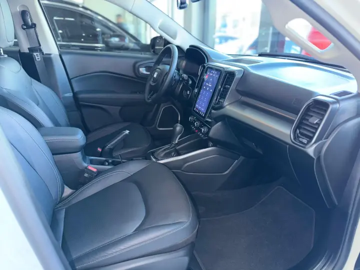 TORO 2.0 16V Turbo Volcano 4WD AT9