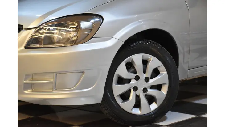 CELTA - 1.0 MPFI LT 8V 4P MANUAL