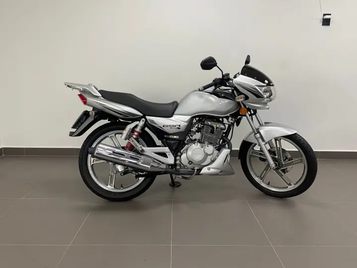 SUZUKI GSR 125 S