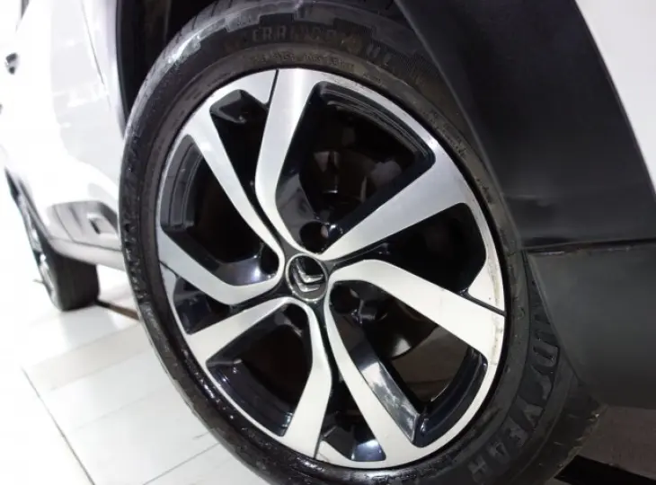 C4 CACTUS - 1.6 THP SHINE PACK EAT6