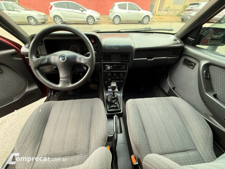 KADETT 1.8 EFI GL 8V