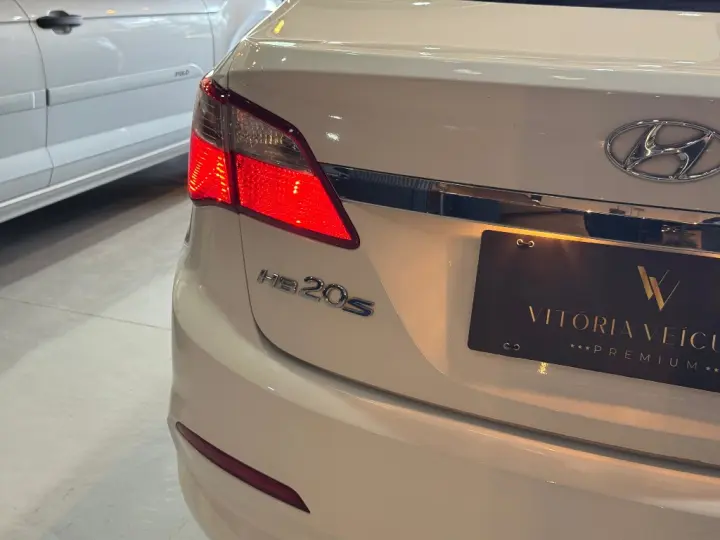 HB20S 1.0 COMFORT PLUS 12V FLEX 4P MANUAL