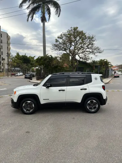 RENEGADE 1.8 16V Longitude