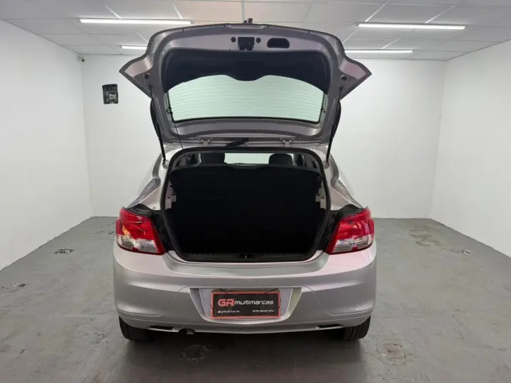 ONIX HATCH LS 1.0 8V FlexPower 5p Mec.