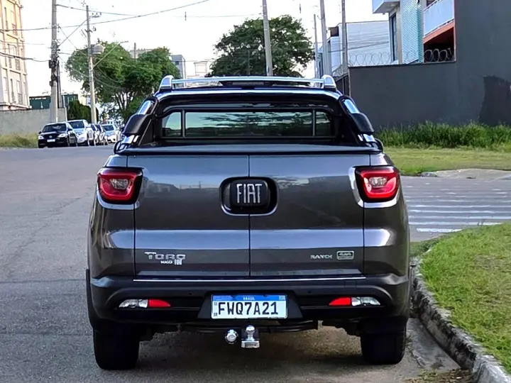 TORO 2.0 16V Turbo Ranch 4WD AT9