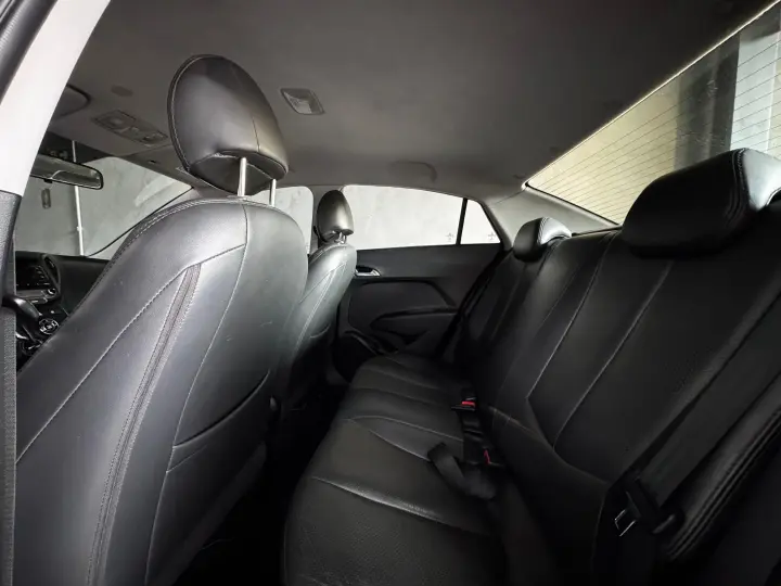 HB20S 1.6 COMFORT PLUS 16V FLEX 4P AUTOMÁTICO