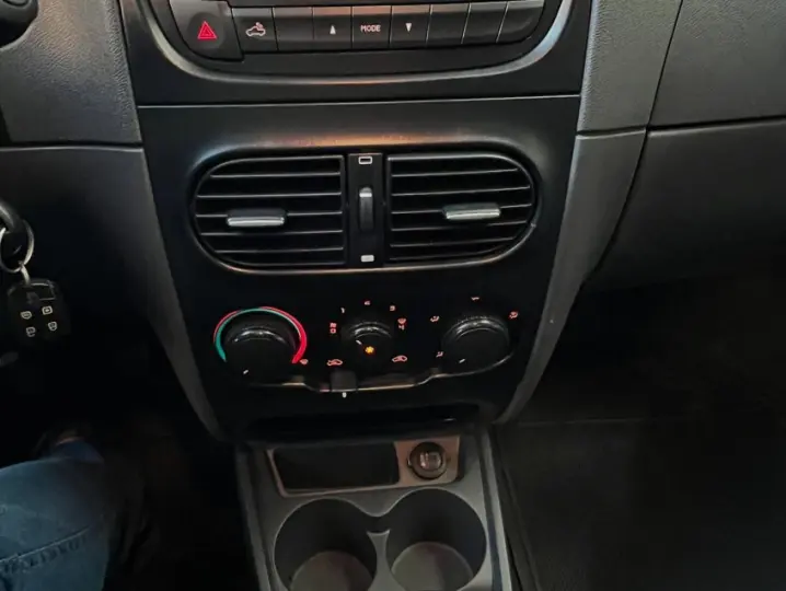 STRADA 1.4 MPI Hard Working CS 8V