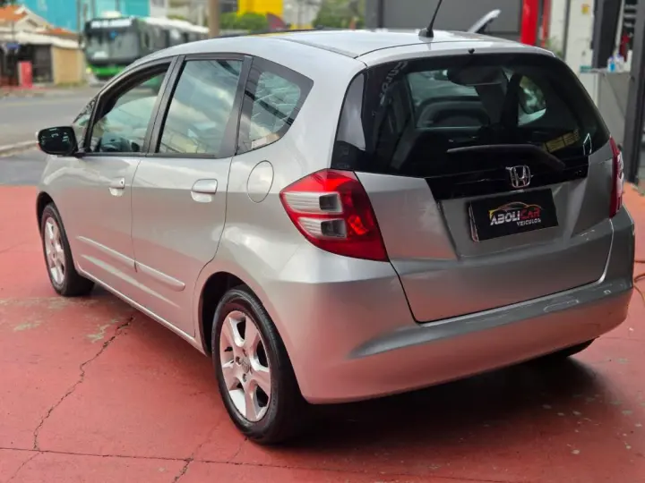 Fit LX 1.4/ 1.4 Flex 8V/16V 5p Mec.