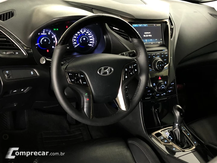 AZERA 3.0 MPFI GLS V6 24V