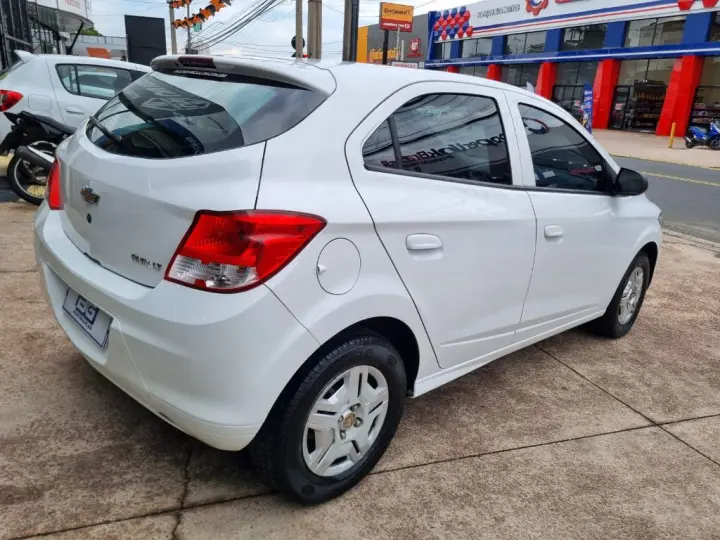 ONIX HATCH LT 1.0 8V FlexPower 5p Mec.