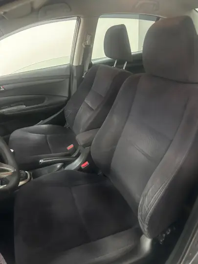 CITY 1.5 LX Sedan 16V