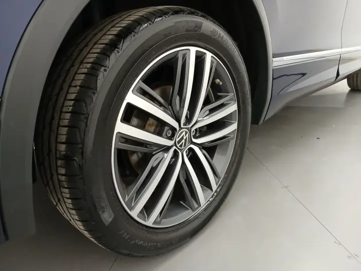 TIGUAN 2.0 300 TSI GASOLINA ALLSPACE R-LINE AUTOMÁTICO