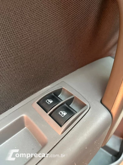 PALIO 1.0 MPI Attractive 8V