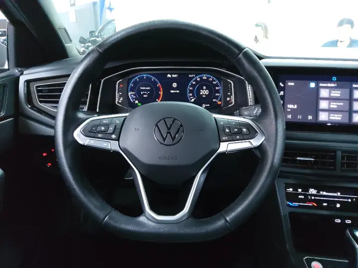 NIVUS 1.0 200 TSI TOTAL FLEX HIGHLINE AUTOMÁTICO