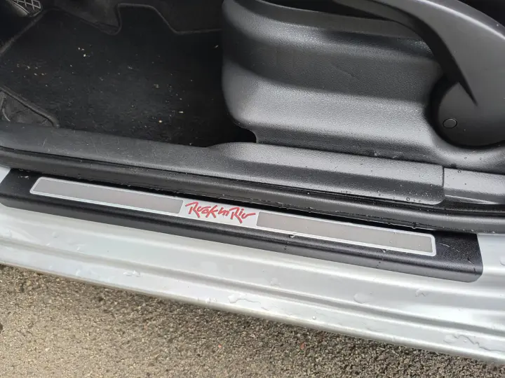 FOX 1.6 MI Rock IN RIO 8V