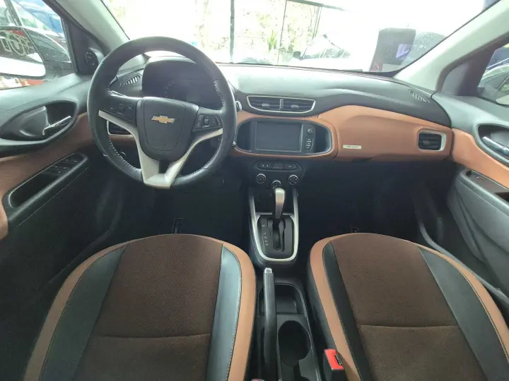 ONIX 1.4 MPFI ACTIV 8V FLEX 4P AUTOMÁTICO