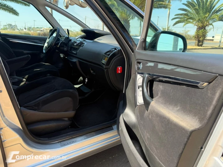 GRAND C4 2.0 I Picasso Exclusive 16V