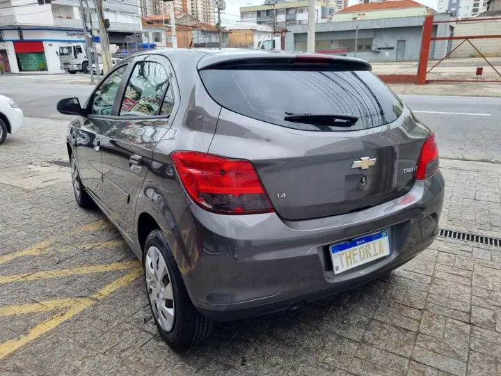 CHEVROLET ONIX 1.4 MPFI LT 8V 2015