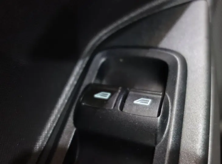 KA - 1.0 SE 12V 4P MANUAL