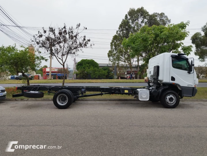 Accelo 1016 - Chassi