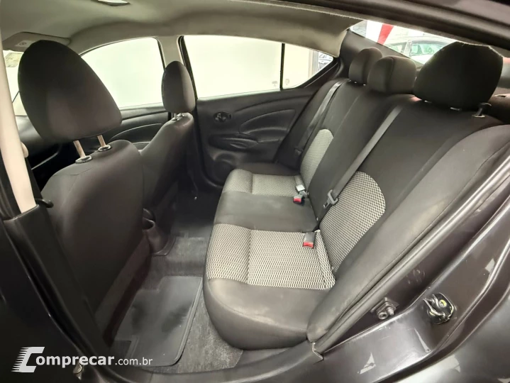 VERSA 1.0 12V FlexStart 4p Mec.