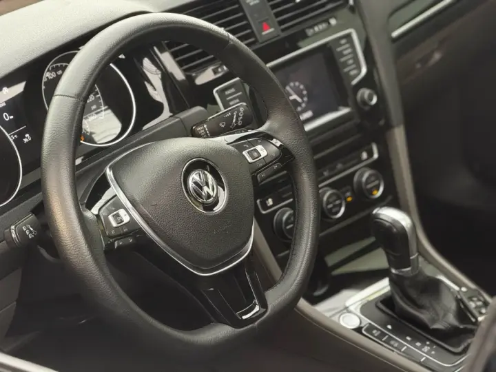 Golf Highline 1.4 TSI 140cv Aut.