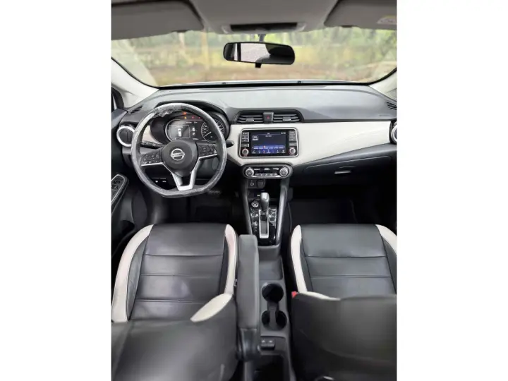 VERSA 1.6 16V FLEX EXCLUSIVE XTRONIC