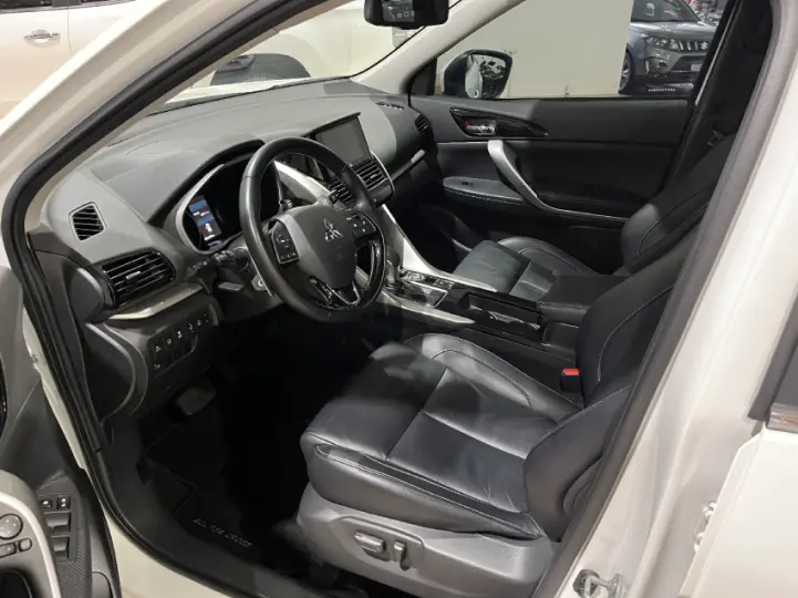 ECLIPSE CROSS 1.5 Mivec Turbo Hpe-s AWD