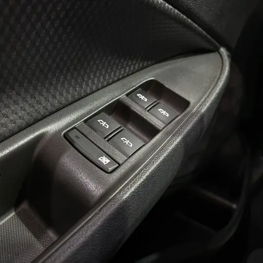 ONIX HATCH 1.0 12V Flex 5p Mec.