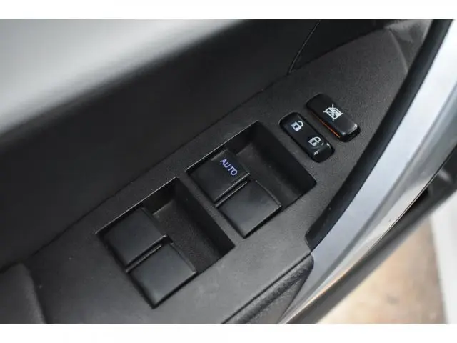 COROLLA - 1.8 GLI 16V 4P AUTOMÁTICO