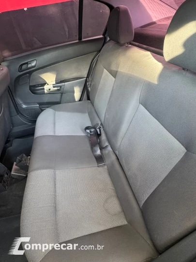 VECTRA 2.0 MPFI Expression 8V