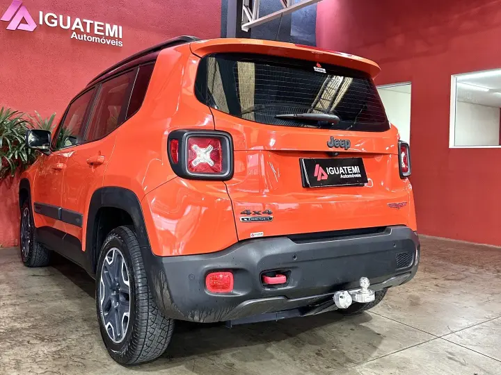 RENEGADE 2.0 16V TURBO DIESEL TRAILHAWK 4P 4X4 AUTOMÁTICO