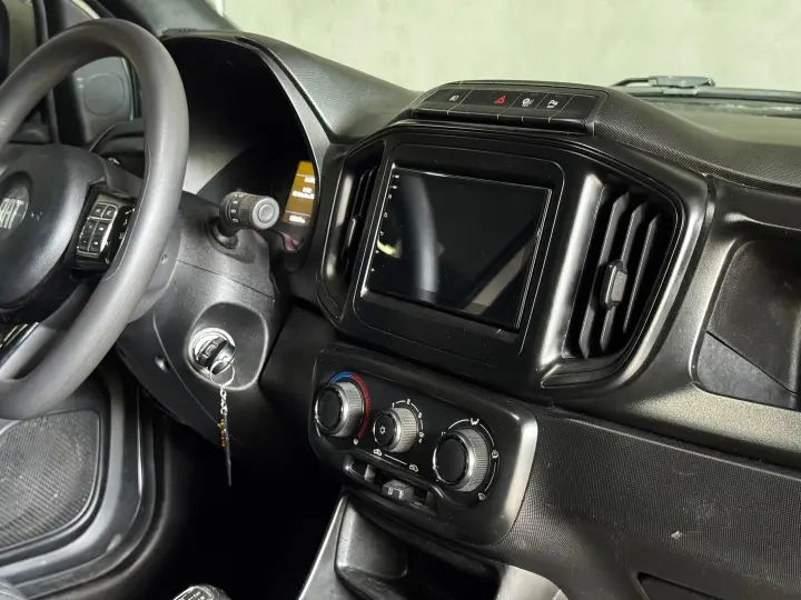 STRADA 1.3 FIREFLY FLEX FREEDOM CS MANUAL