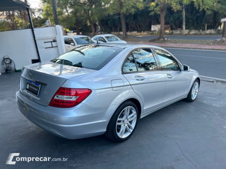 C 180 1.8 Cgi Classic 16V Turbo Gasolina 4P Automático