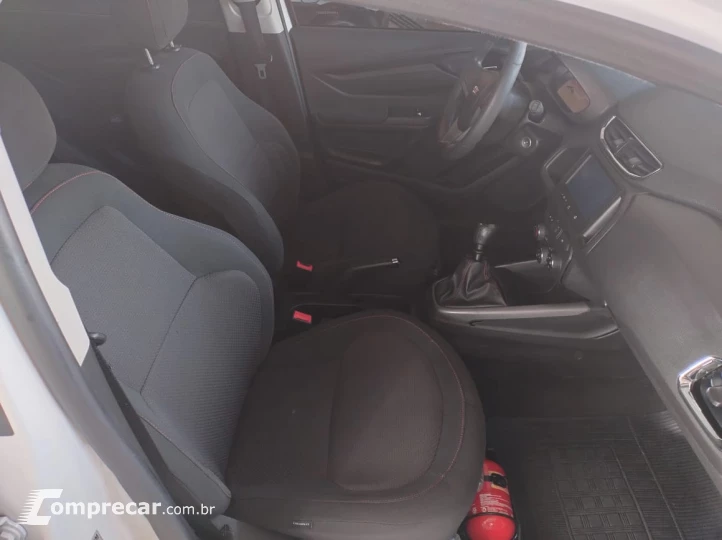 Onix Hatch 1.4 4P FLEX LT