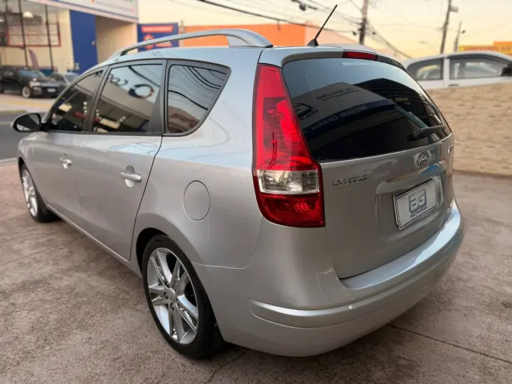 i30cw 2.0 16V 145cv Aut. 5p