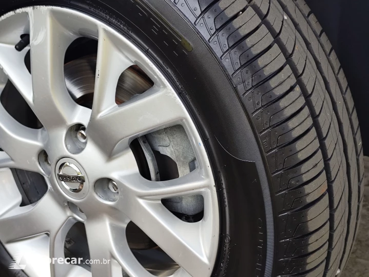 VERSA 1.6 16V SV  FLEXSTART 4P AUT.