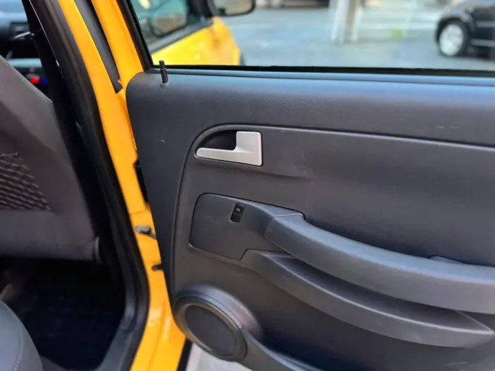 Crossfox 1.6 MI FLEX 8V 4P MANUAL