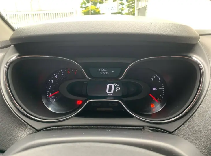 CAPTUR Intense 1.6 16V Flex 5p Aut.