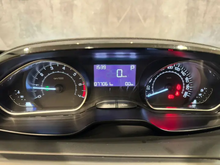 208 1.6 16V 4P FLEX GRIFFE AT6 AUTOMÁTICO